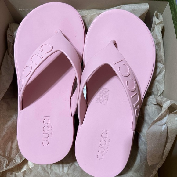 gucci slipper - Picture 2 of 4